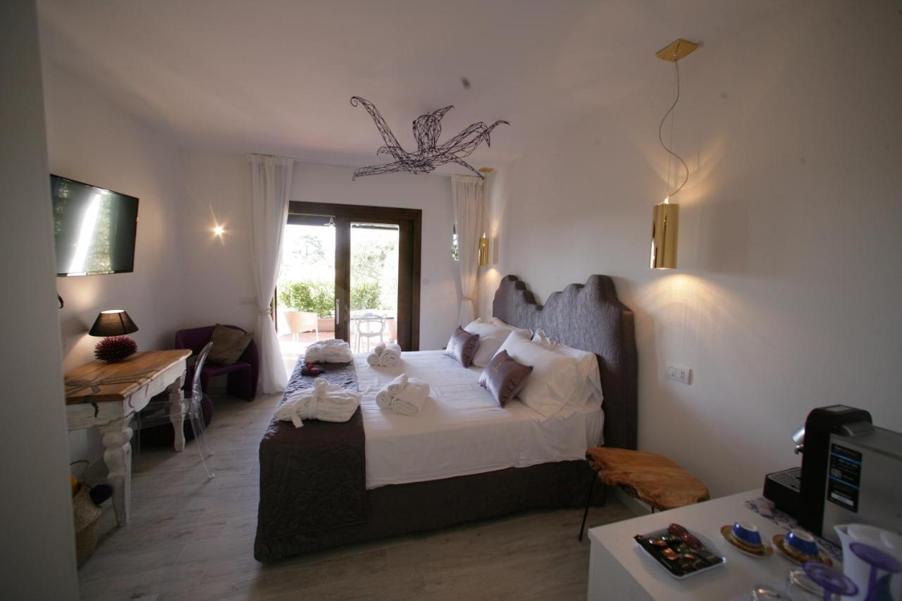 Geco Di Giada Art Suites - Adult Only Porto Rotondo Exterior photo